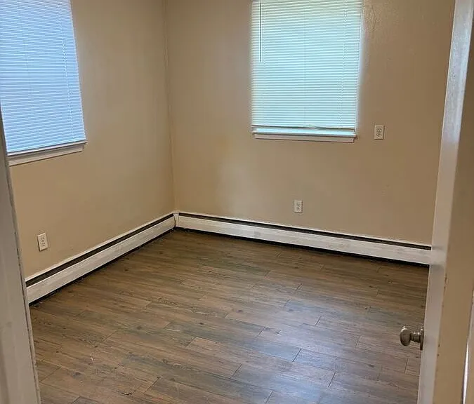 1015 York Ave #18 — Photo 8