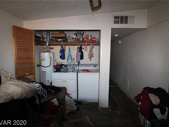 2nd image of 1225 Gold Ave