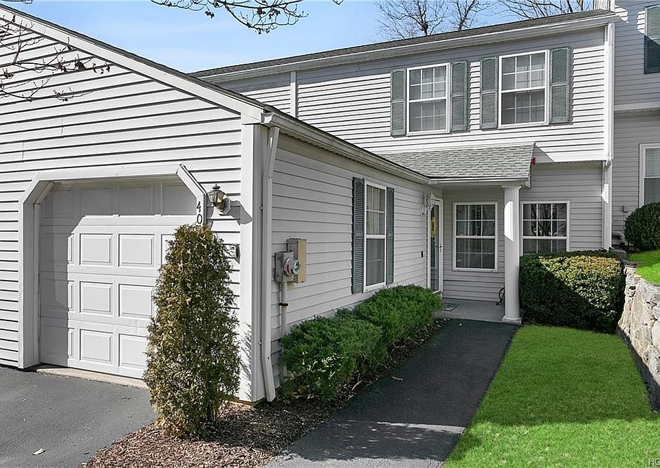 1st image of 404 Watch Hill Dr