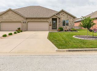 2414 W Deerbrooke Trl, Ozark, MO 65721