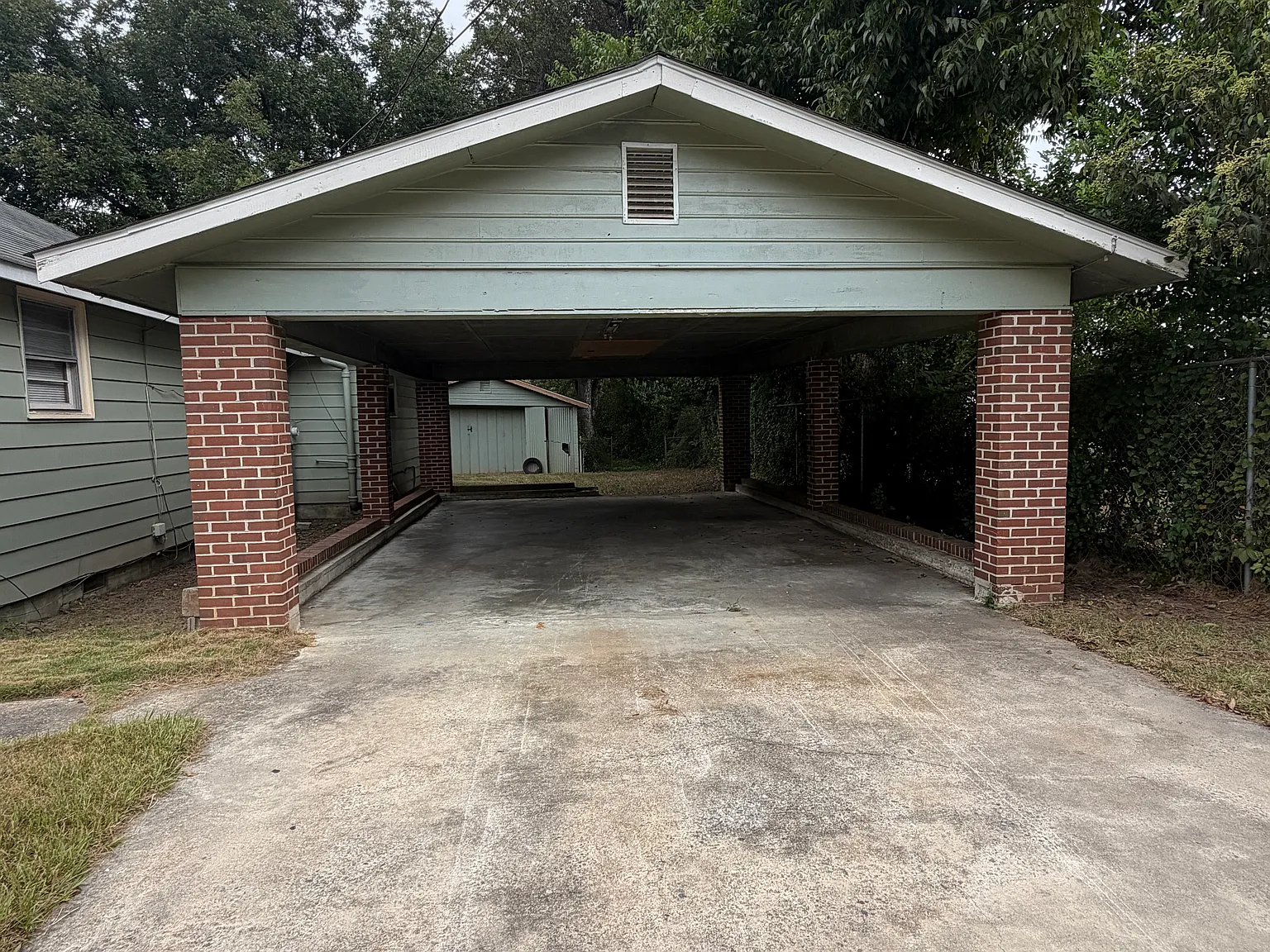 3 bed, 1214 sqft, $1,100 — Photo 3