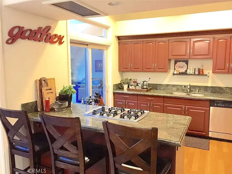 2753 Piedmont #9 — Photo 11