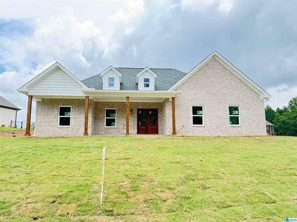 104 Edgewater Dr, Odenville, AL 35120