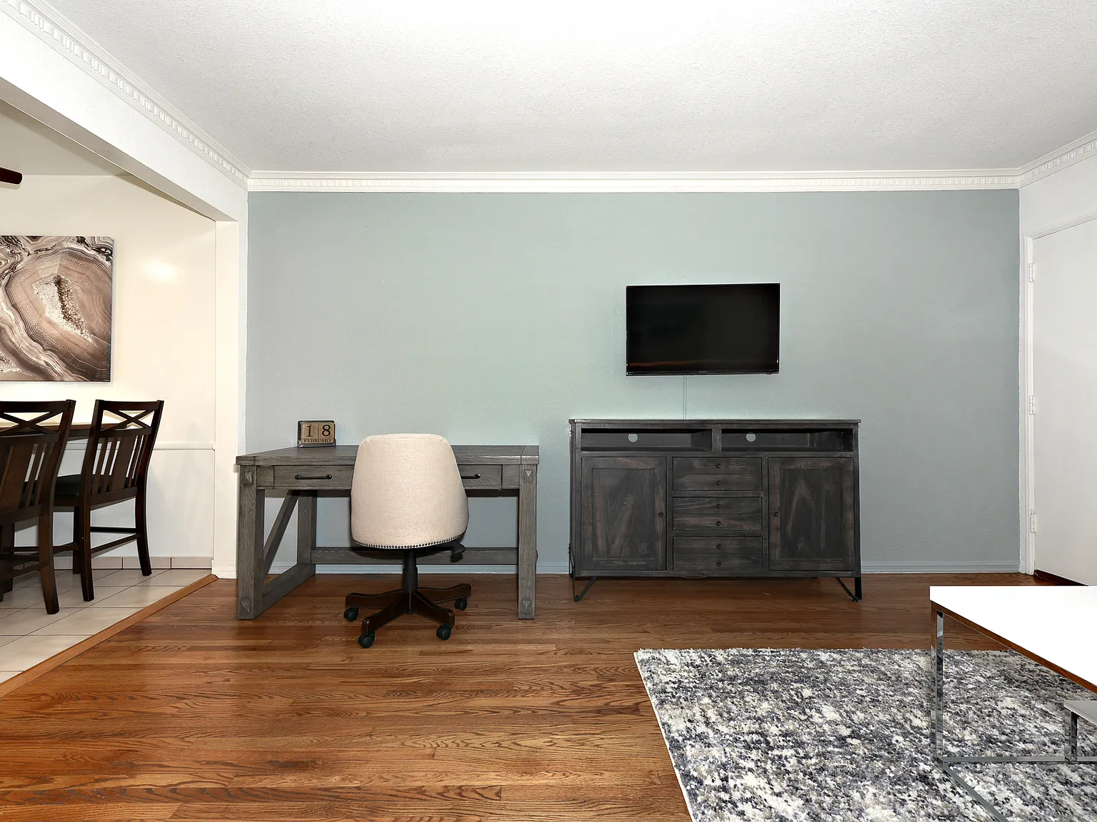 1 bed, 750 sqft, $2,250 — Photo 4
