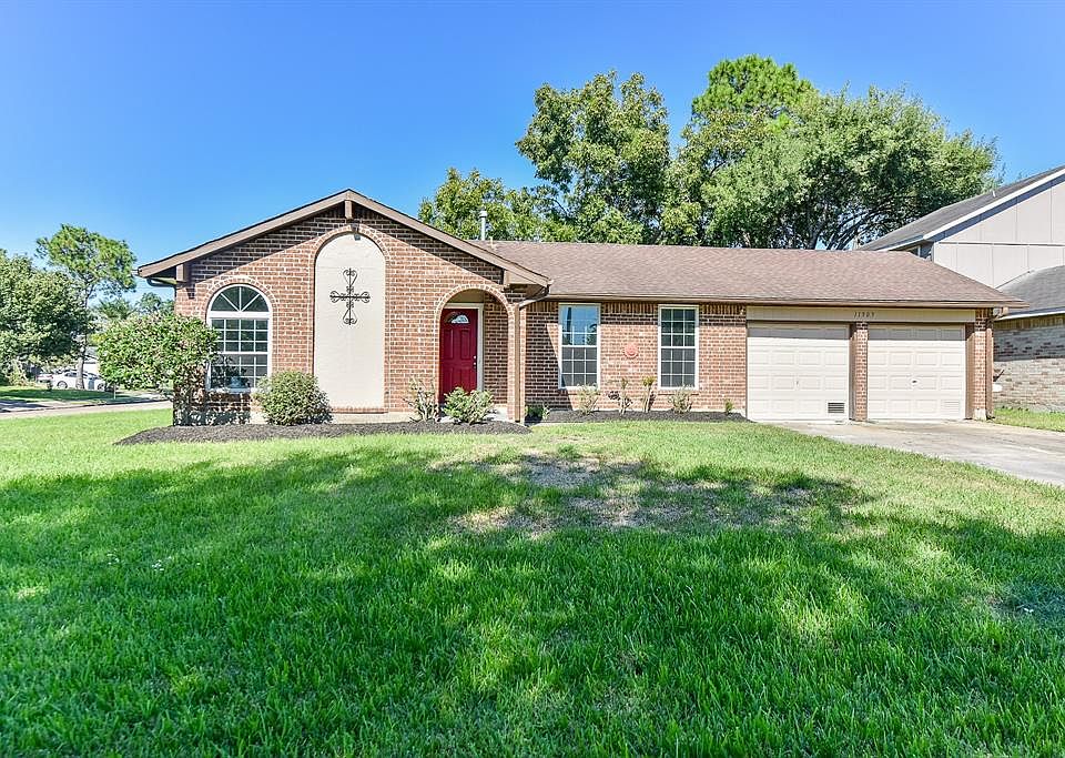 1st image of 11503 Olive Wood Ct