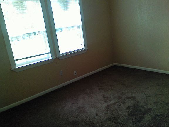 3rd image of 4124 Eaton Dr