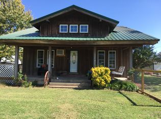 302 S Maple Ave, Erick, OK 73645