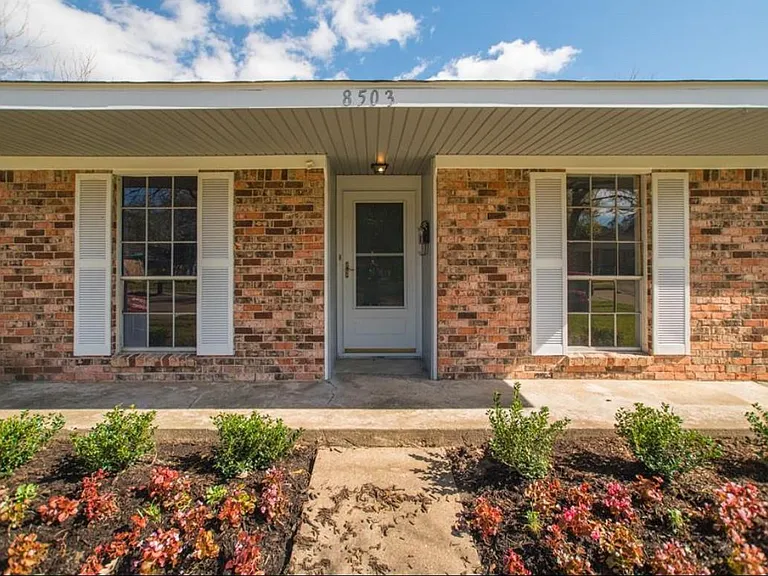 8503 Braes River Dr — Photo 3