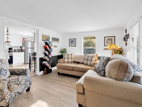 3rd image of 74 Boone Loop