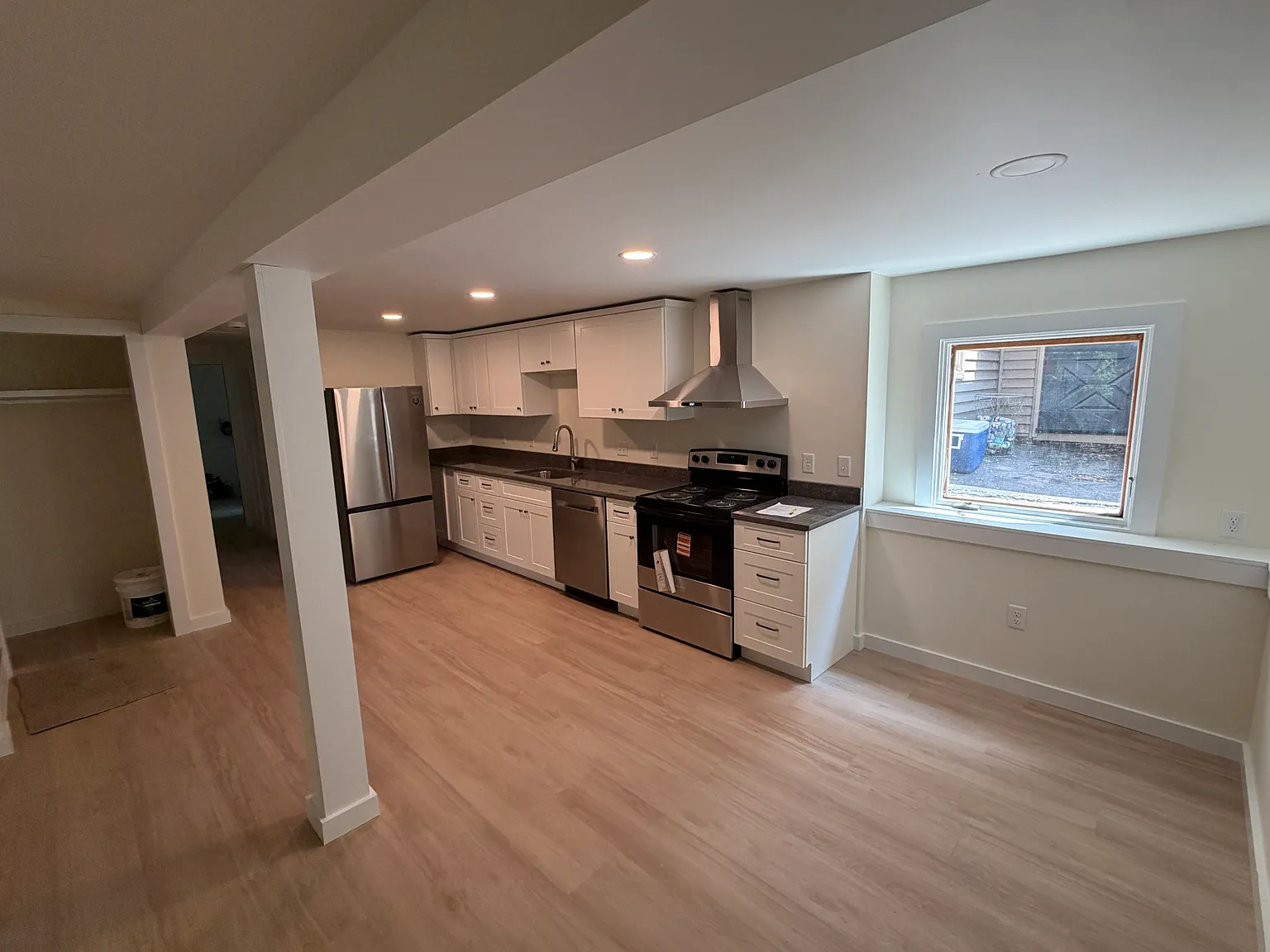 1 bed, 750 sqft, $1,850 — Photo 3