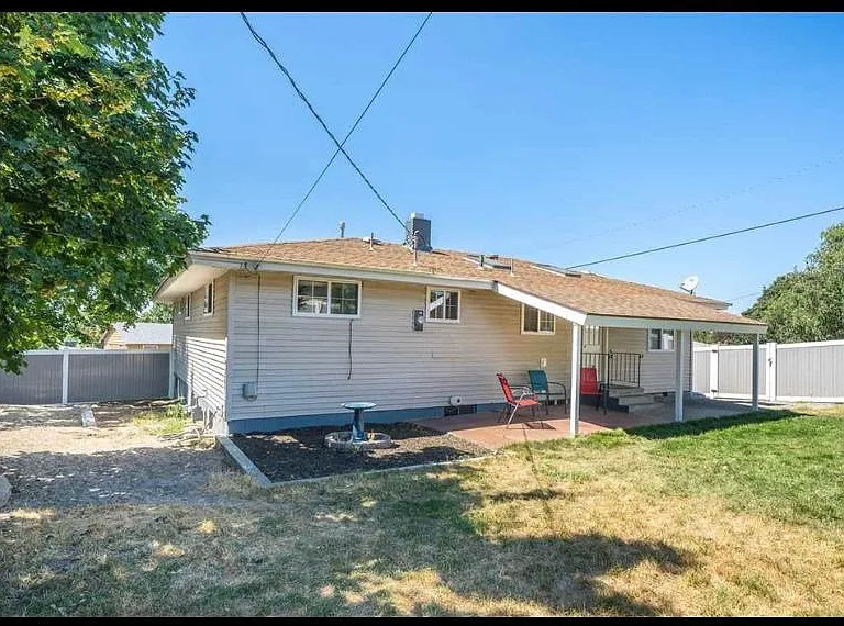 5820 N Moore St — Photo 26