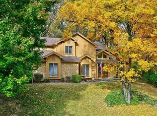 4432 NW Wildwood Dr, Kansas City, MO 64116