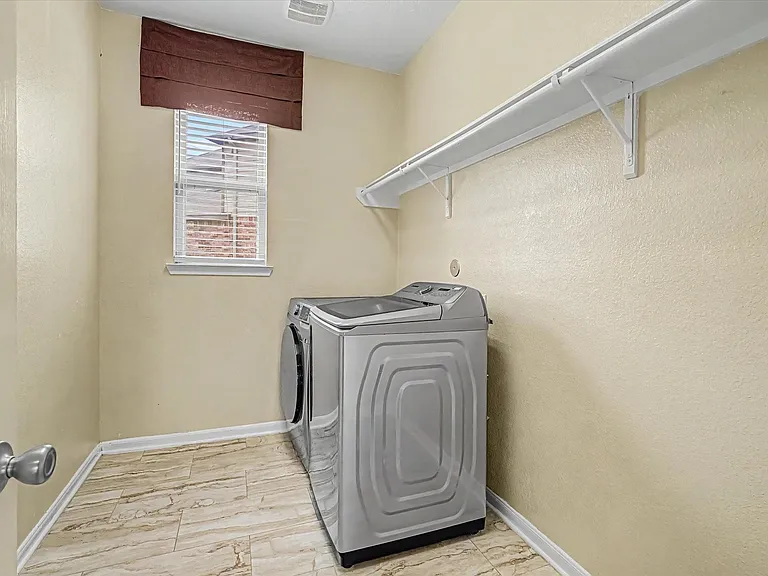 25503 Briscoe Ranch Ct — Photo 41