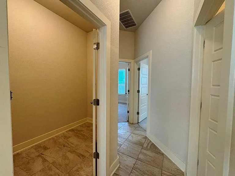 12008 Reindeer Dr — Photo 26