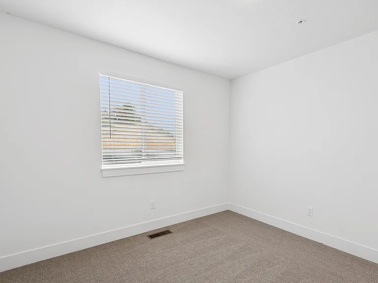 5825 W Hidden Springs Dr #200 — Photo 27