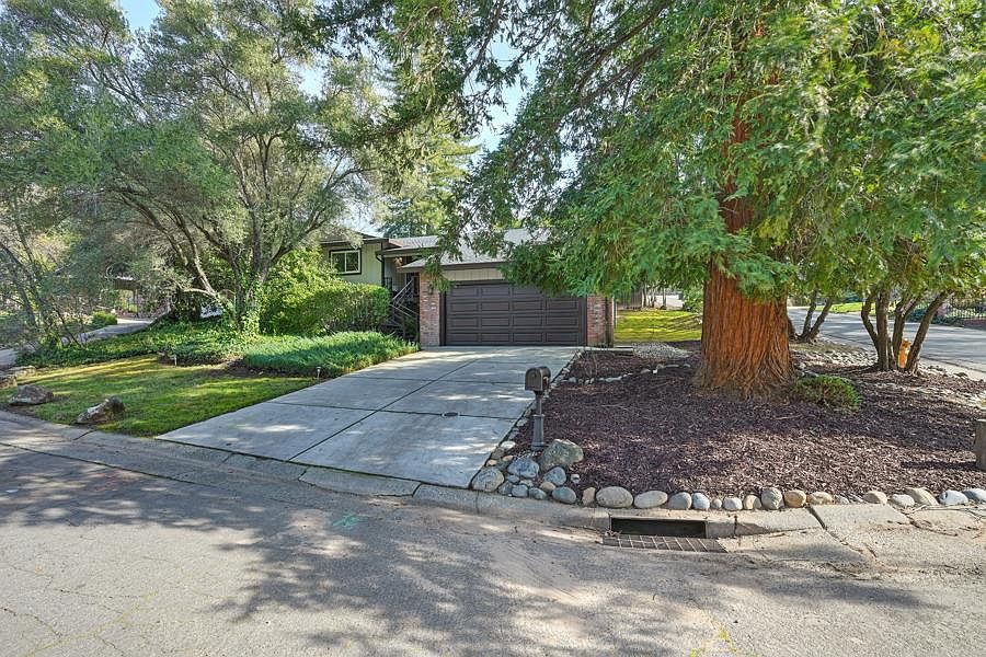 1st image of 4900 Stonewood Ct