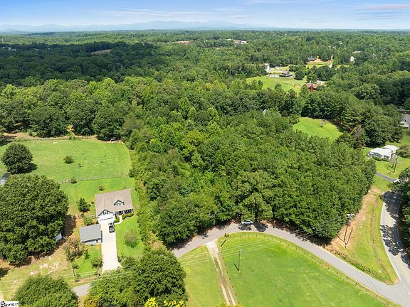 3rd image of 2 Old Batson Rd