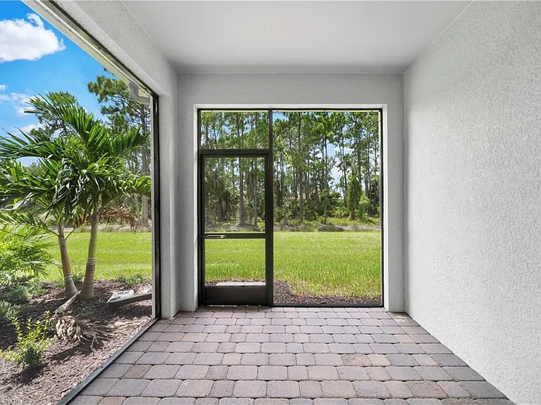 4246 Sonoma Oaks Cir — Photo 10