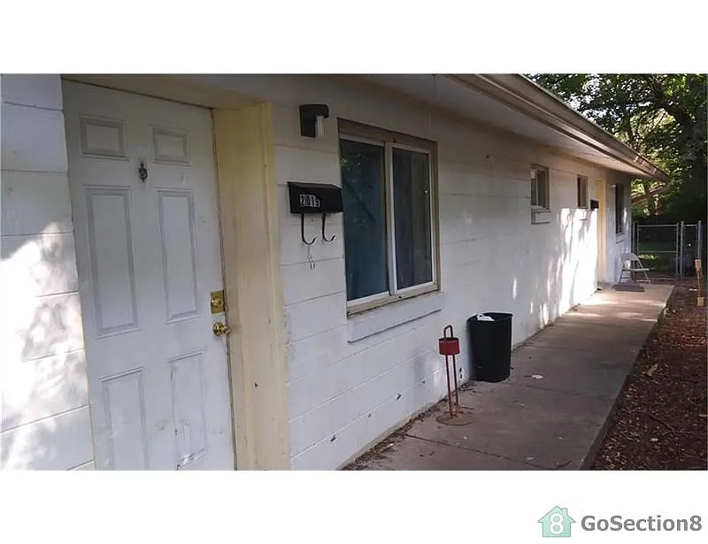 2019 E 44th St photo 1