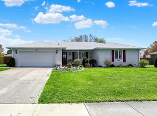 1111 Cambridge Dr, Greenwood, IN 46142
