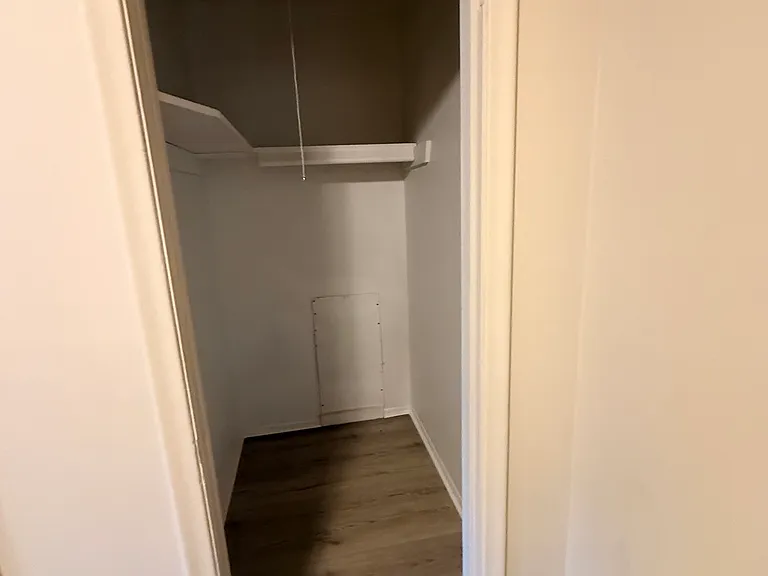 510 Henrietta St #5 — Photo 5