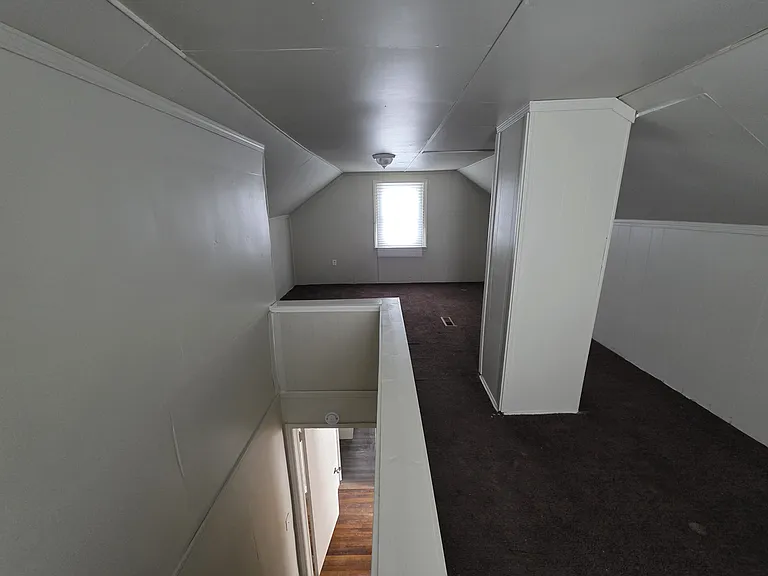 8461 Plainview Ave — Photo 22