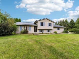 6607 Poorman Rd, Vermilion, OH 44089