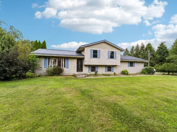 6607 Poorman Rd, Vermilion, OH 44089