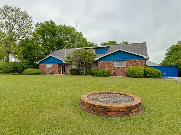 1414 E Sunset Ln, Ada, OK 74820