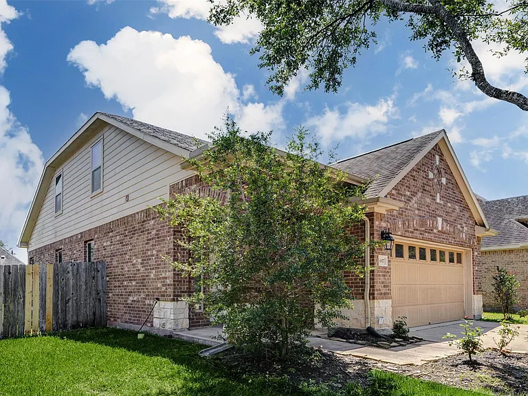 6107 Nicholas Ln — Photo 3