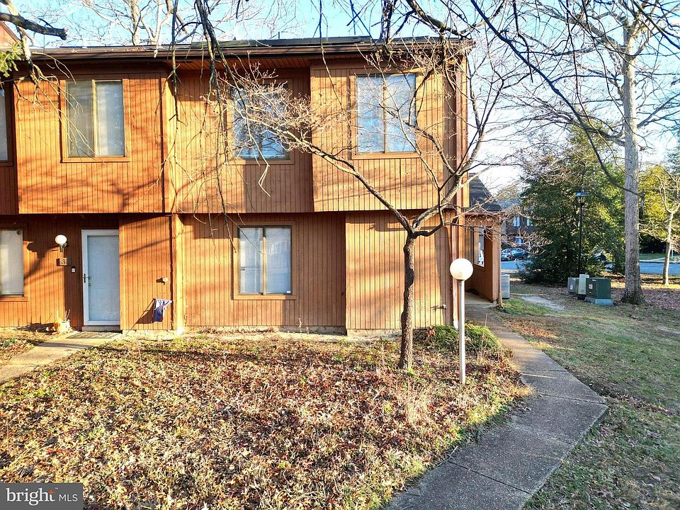 1st image of 36 Kings Wharf Pl
