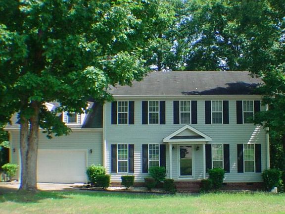 4th image of 504 Oak Chase Dr