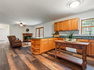 9373 Walden Ln, Marshall, VA 20115