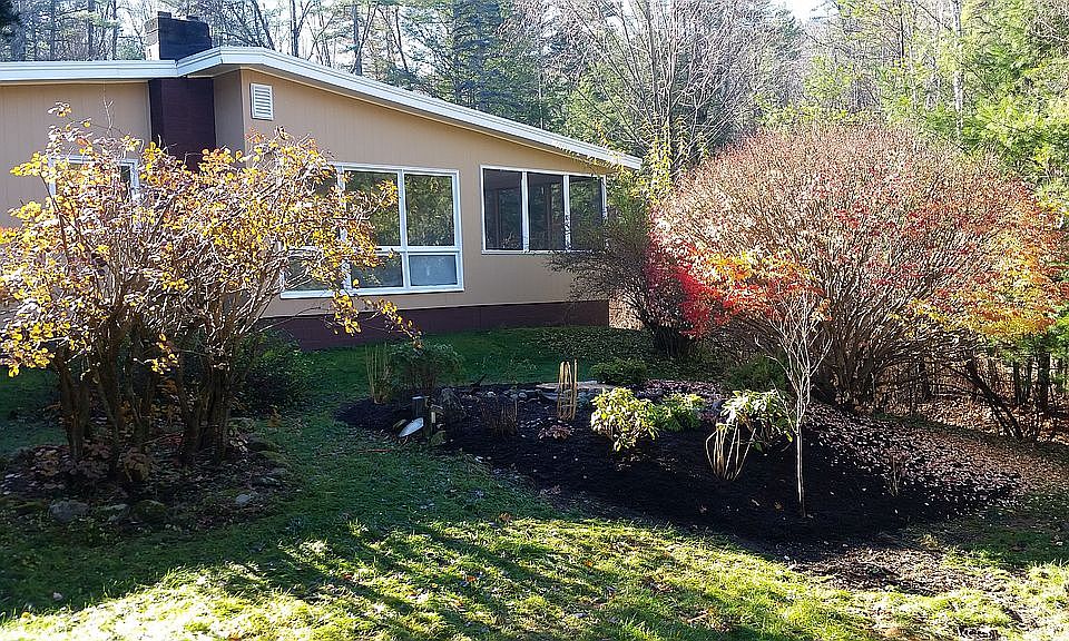 1st image of 20 Lilac Ln