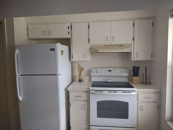 5th image of 943 SE Mayo Dr