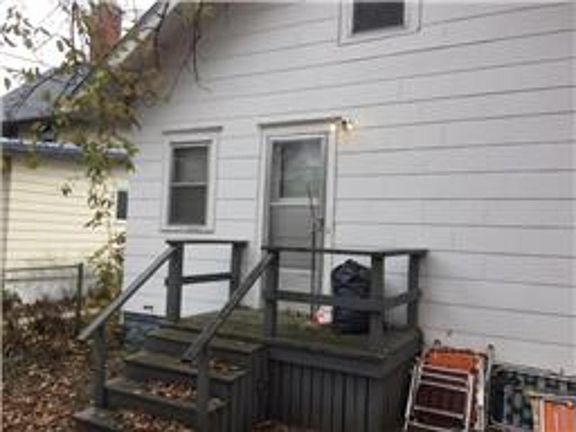 4th image of 3832 Aldrich Ave S