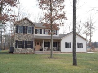 1177 Creekside Ln, Jersey Shore, PA 17740