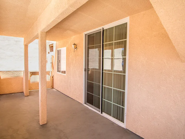 Conveniently Close to the Beach & Bay From This 1 Bed/1 Bath in Mission Beach! — Photo 11