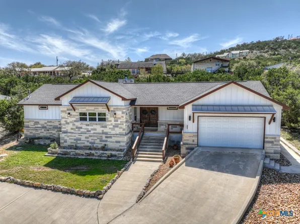 1151 Flagstone Dr, Fischer, TX 78623