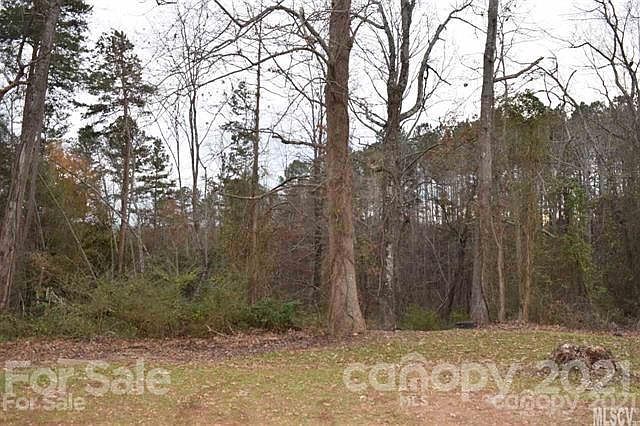 2nd image of 3155 Frederick Pl