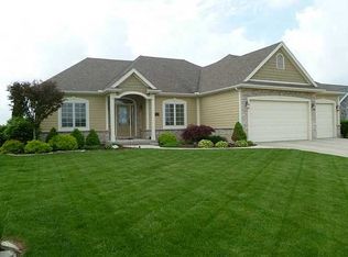 7725 Tournament Dr, Waterville, OH 43566