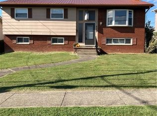 2846 Virginia Ave, Hurricane, WV 25526