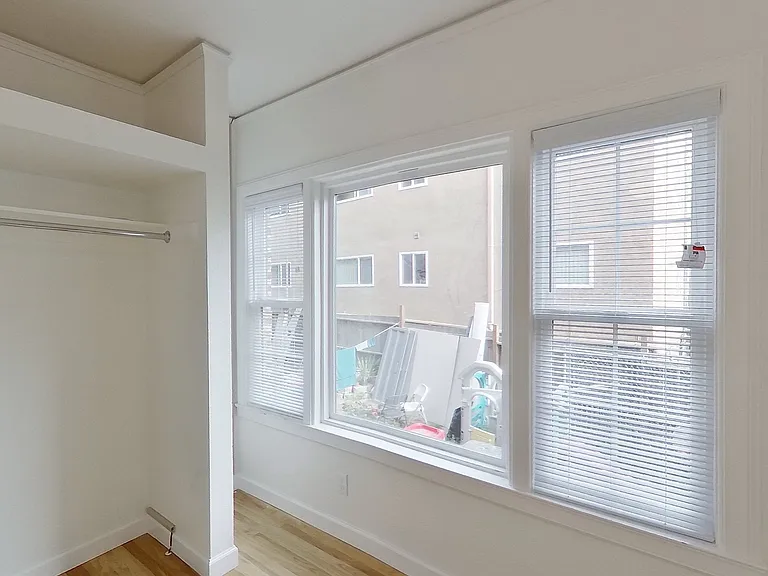 2644 Dwight Way — Photo 9