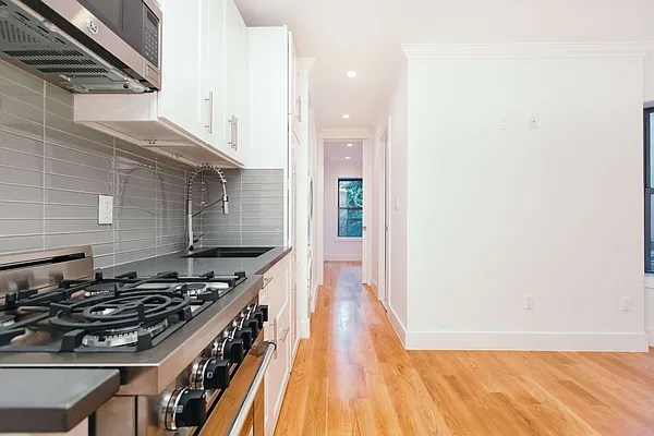 Rented by Nooklyn NYC LLC | media 17