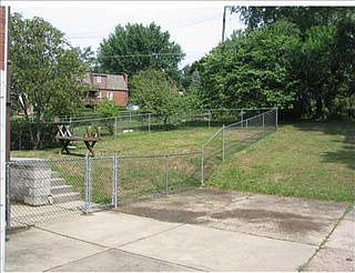 2nd image of 5111 Grove Rd