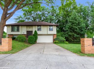 4009 76th St, Urbandale, IA 50322