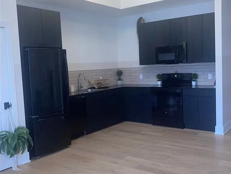 30 W Broad St #307 — Photo 5