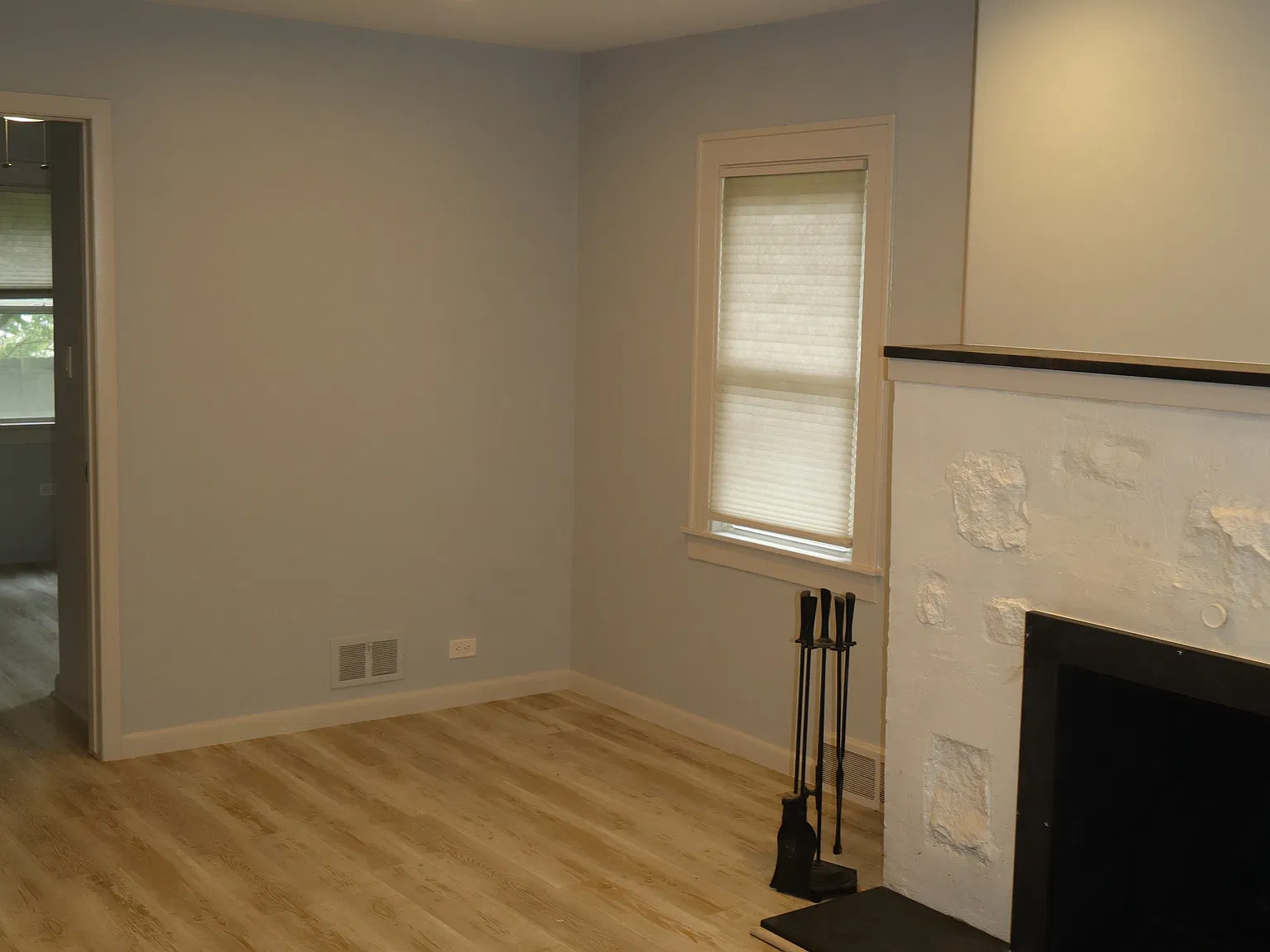 2 bed, 1450 sqft, $2,400 — Photo 3