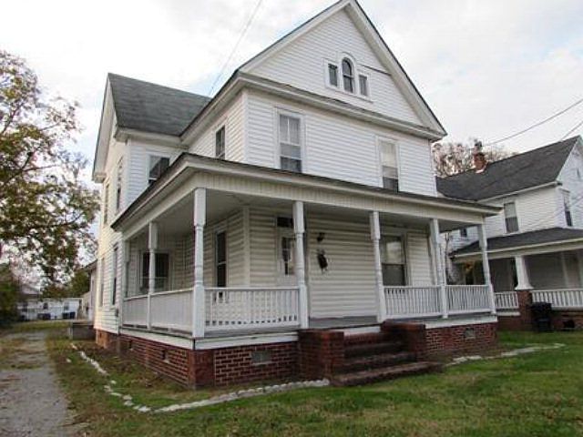 1st image of 719 N Road St