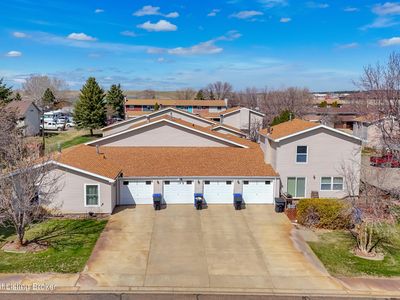 660 27th St W, Dickinson, ND, 58601